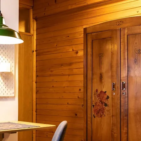 Borst Apartment