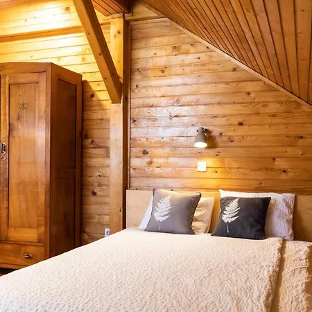 Borst Apartmán *